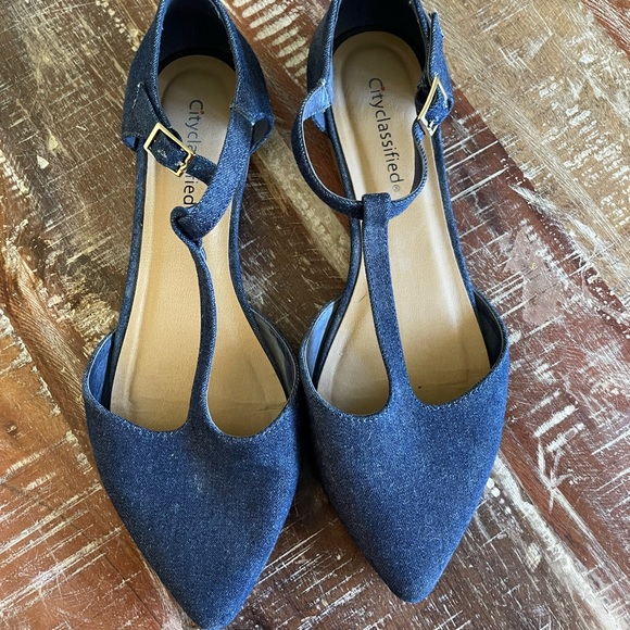 BLUE EVERYDAY SUMMER SANDALS SIZE 8 1/2 - Picture 2 of 6